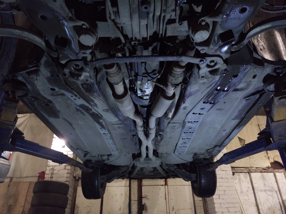 Течь сальника хвостовика димультипликатора — Audi Allroad (C5), 2,7 л ...