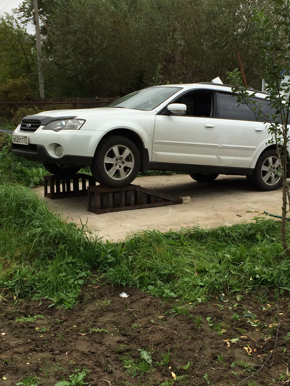 Мобильная мини эстакада — Subaru Outback (BP), 2,5 л, 2004 года ...