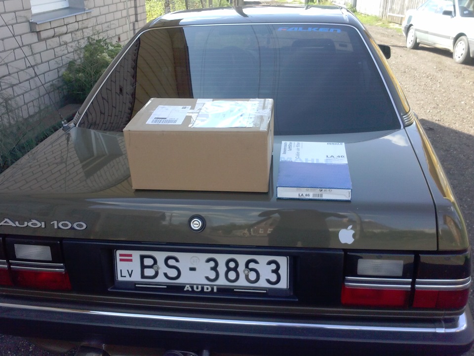 Фото в бортжурнале Audi 100 (C3)