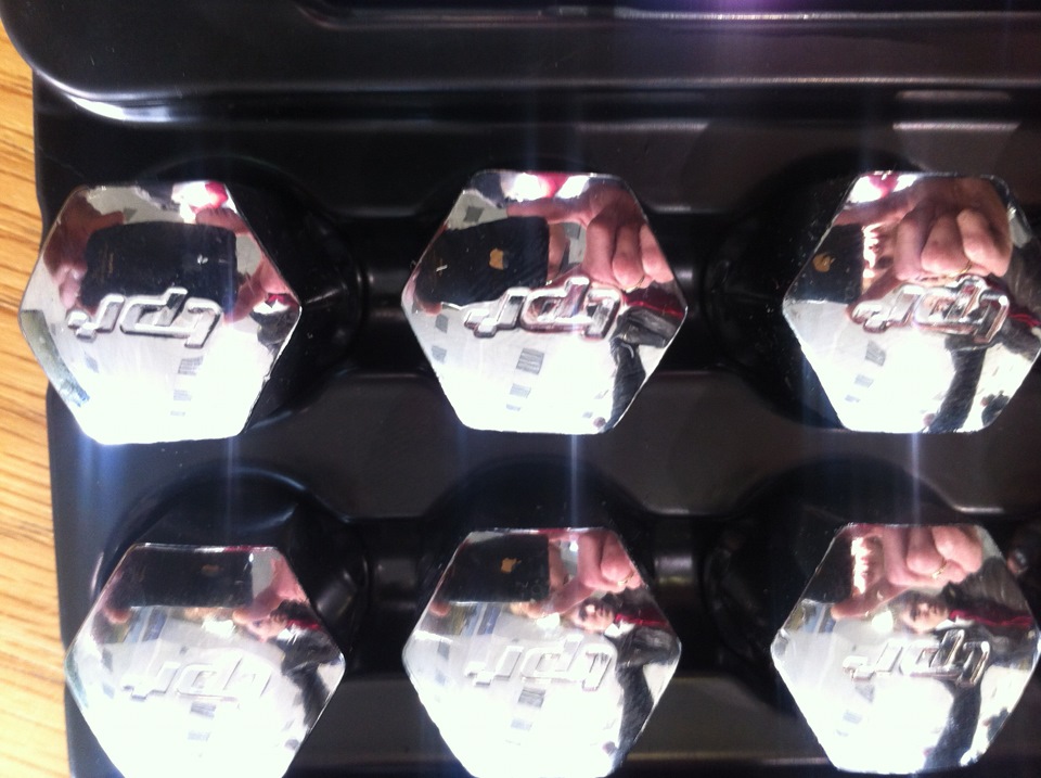 колесные гайки TPI — Mitsubishi Outlander (1G), 2,4 л, 2006 года ...