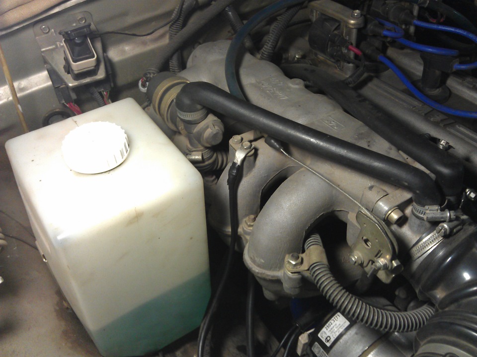 Вид со стороны — ГАЗ 31105. Запчасти на фото: 25023771