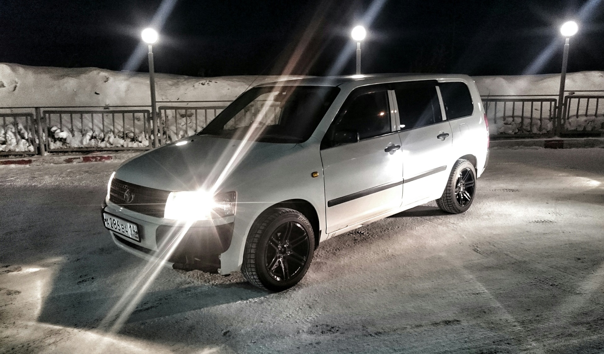 Тойота пробокс колеса. Toyota Probox 2002 2. Toyota Probox r15. Toyota Probox Tuning. Toyota Probox на дисках.