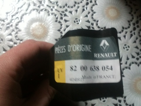 8200638054 Кронштейн шумоиз мот отсека (мет) RENAULT | Запчасти на DRIVE2