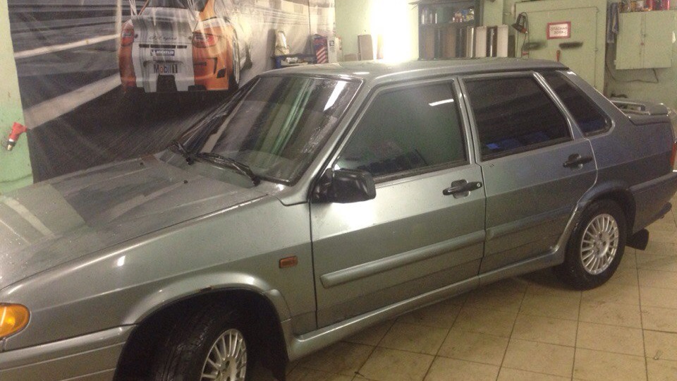 Клинят передние тормоза — Lada 2115, 1,6 л, 2008 года | поломка | DRIVE2