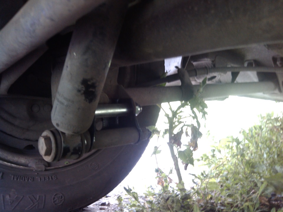 Домики задних амортизаторов — Lada 21074, 1,6 л, 2004 года | запчасти ...