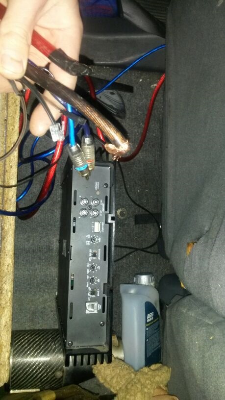 Сгорел усилитель на Саб — Toyota RAV4 (I), 2 л, 1994 года | электроника ...