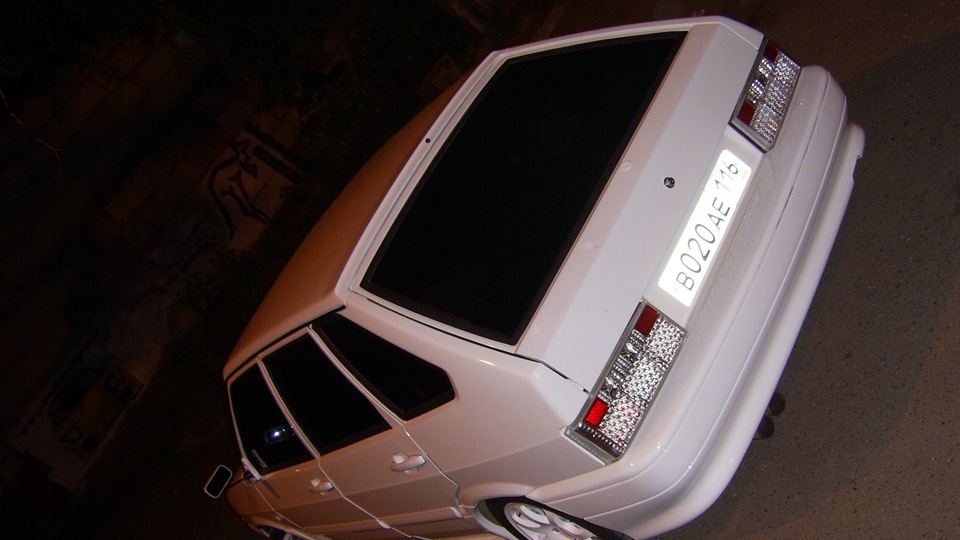 960 ваз 2114 белая с черной крышей