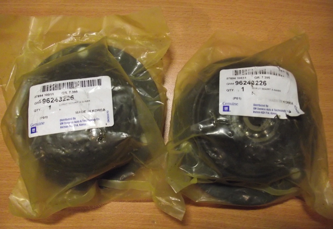 Фото в бортжурнале Opel Rekord E. Запчасти на фото: 96243226, U3714, 420714