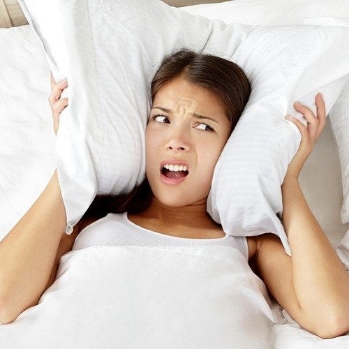 Посторонние шумы в передней части автомобиля. Подскажите что за х ...