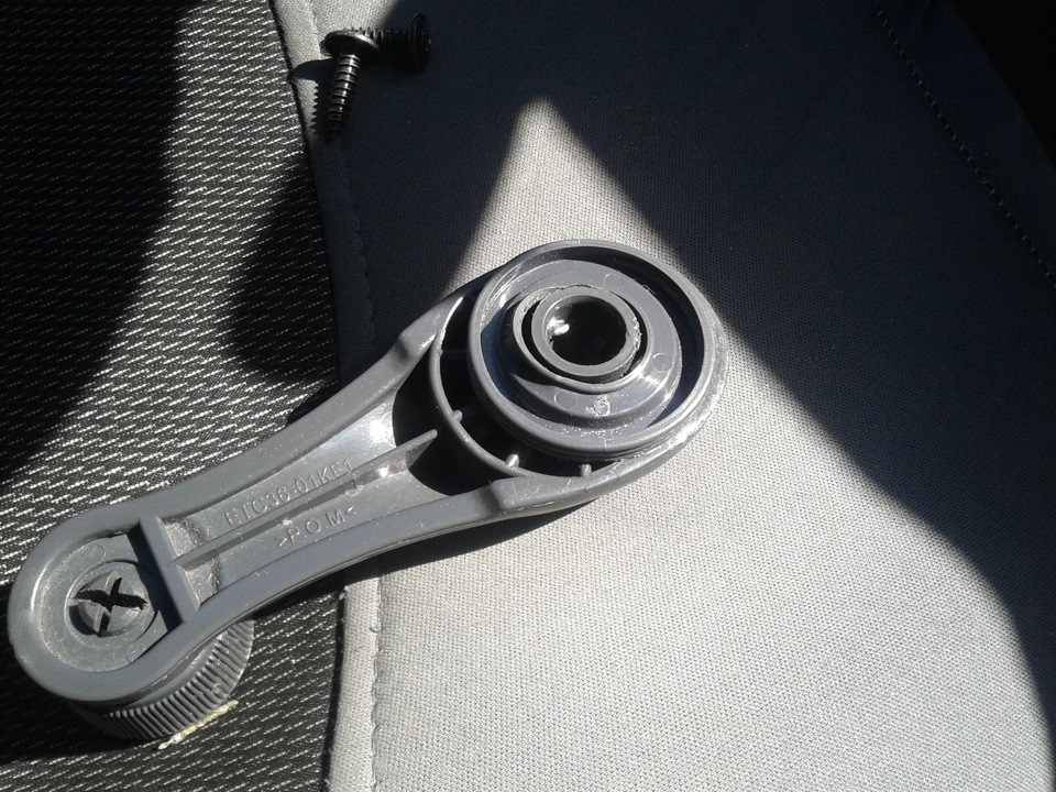 шумка передних дверей — Daewoo Matiz (M100, M150), 0,8 л, 2012 года ...