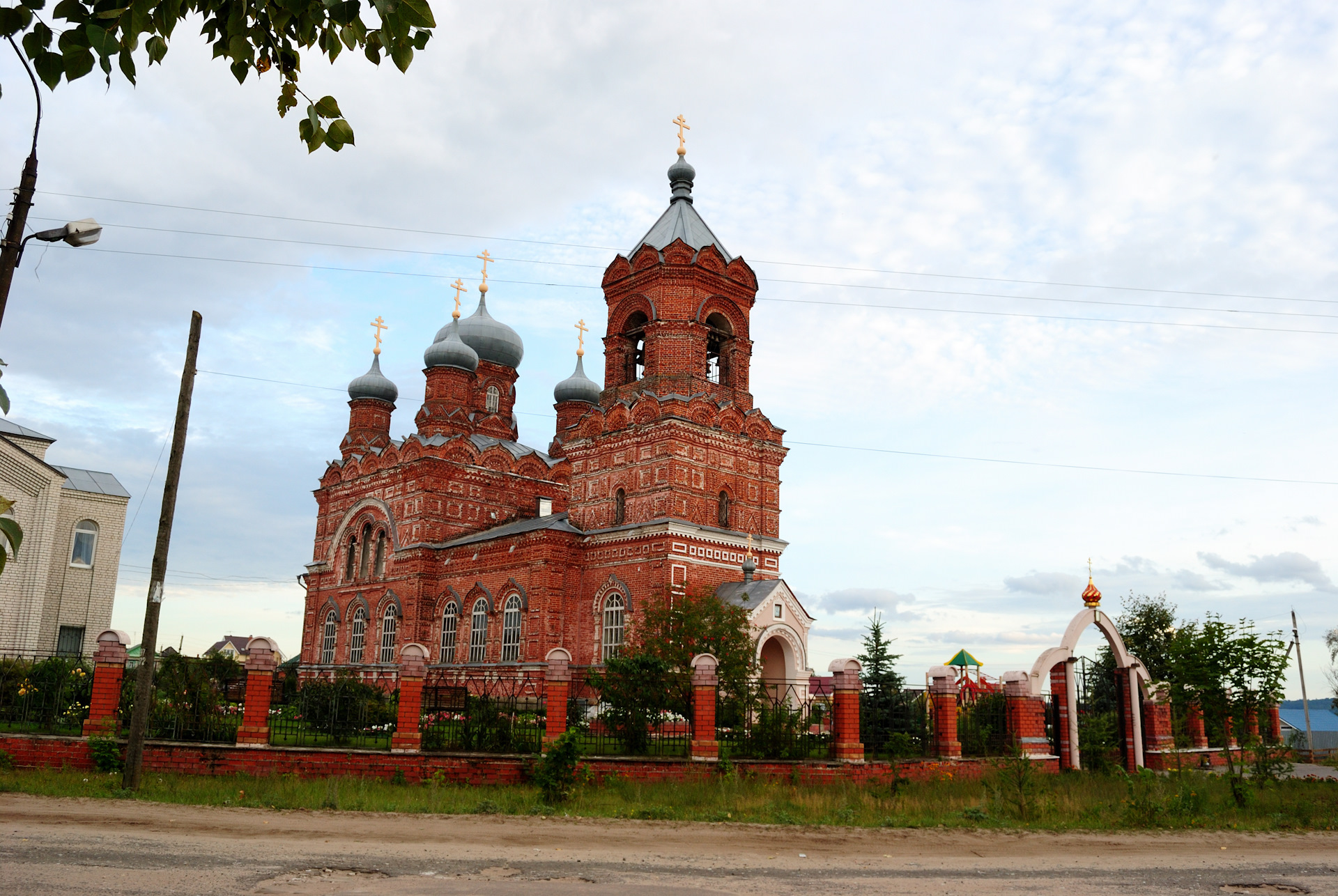 Решетиха. Решетиха Церковь Николая Чудотворца. Никольская Церковь Решетиха. Храм Решетиха Нижегородская область. Церковь Володарск Решетиха.