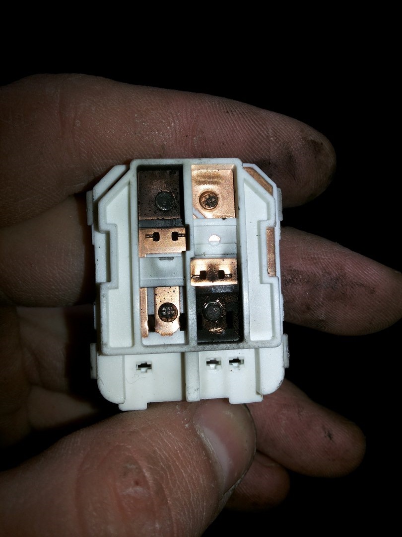 Стеклоподъемник не поднимает(помогайте) — Mitsubishi Galant (8G), 2,4 л ...