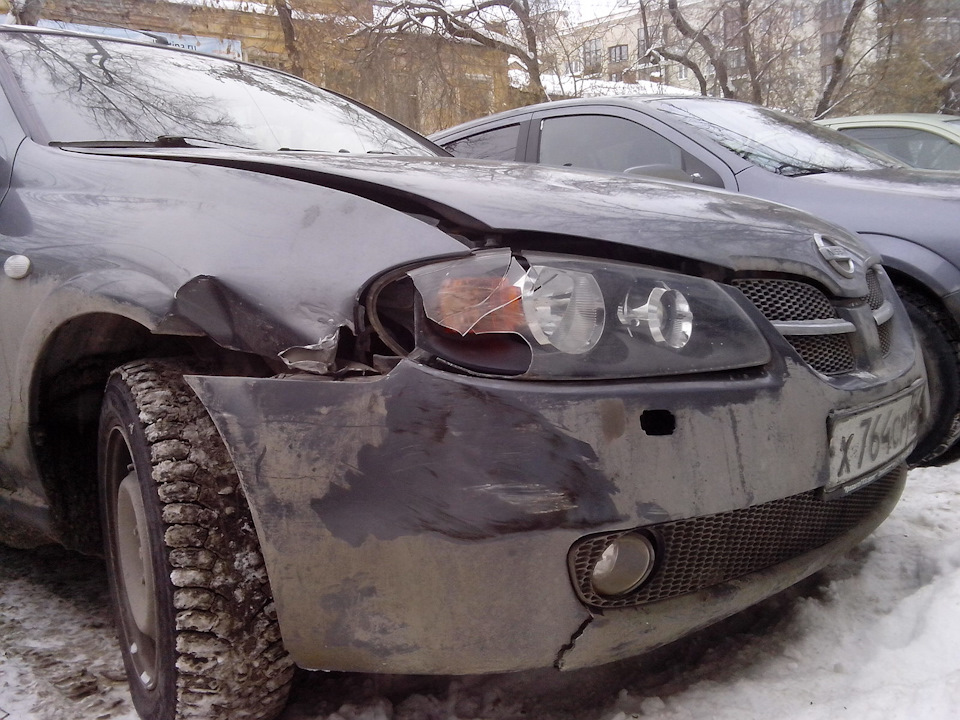 не успел … — Nissan Almera II (N16), 1,5 л, 2006 года | ДТП | DRIVE2