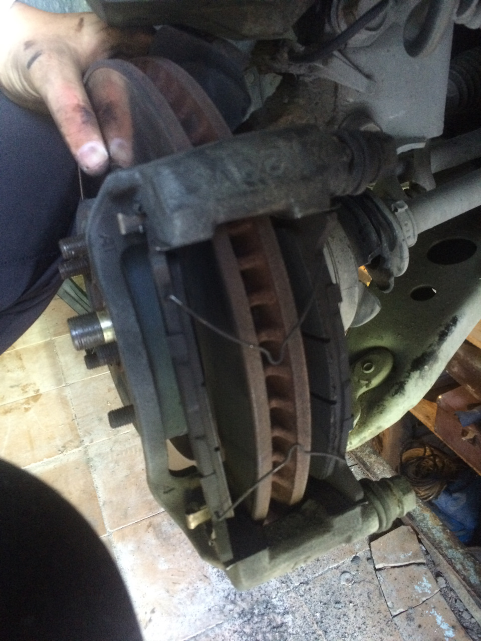 #6 / Новые колодки) — Toyota Camry (XV40), 2,4 л, 2008 года | своими ...