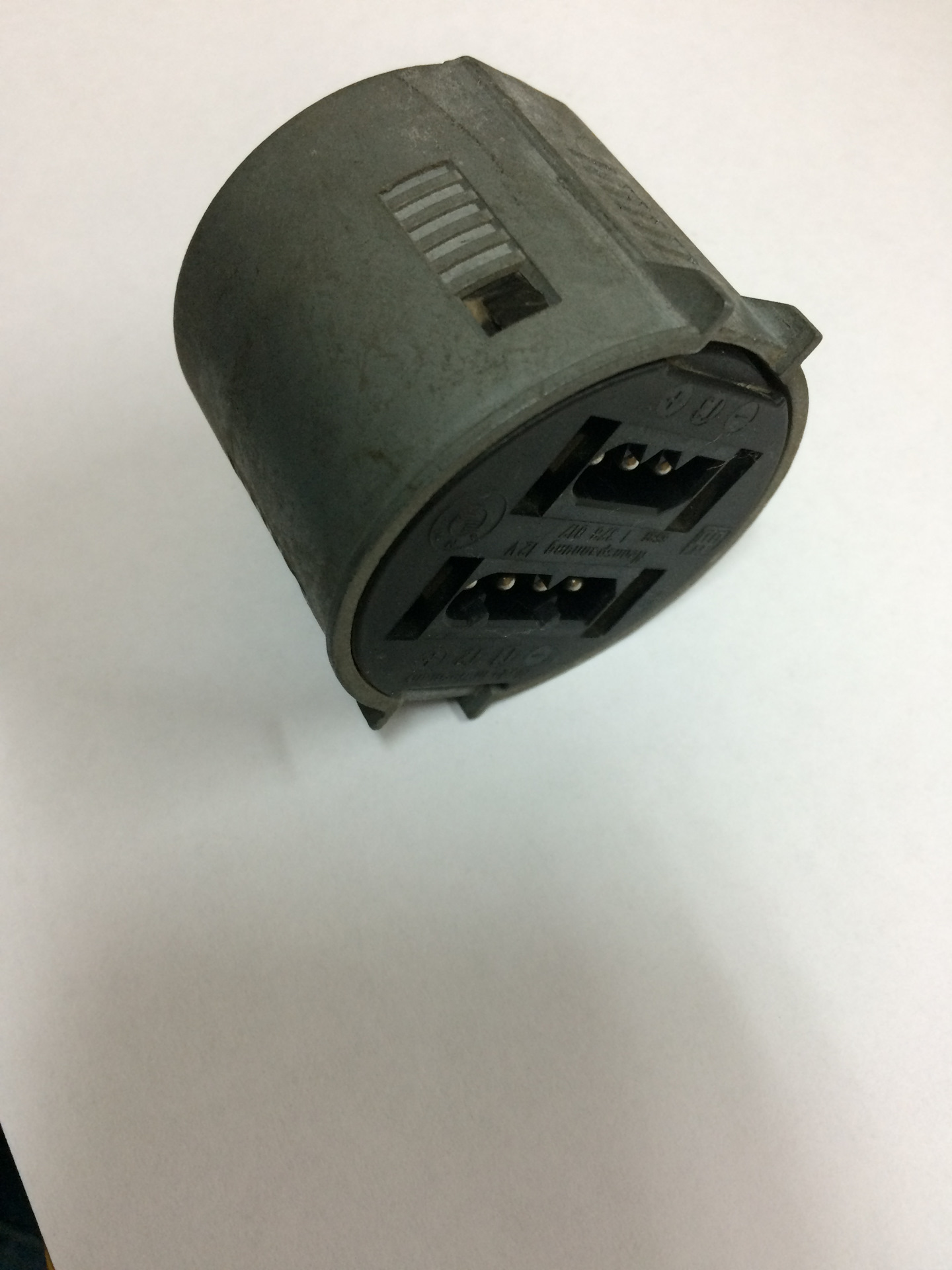 Приятный звук вместо севшего аккумулятора) — Lada 4x4 3D, 1,7 л, 1998 ...