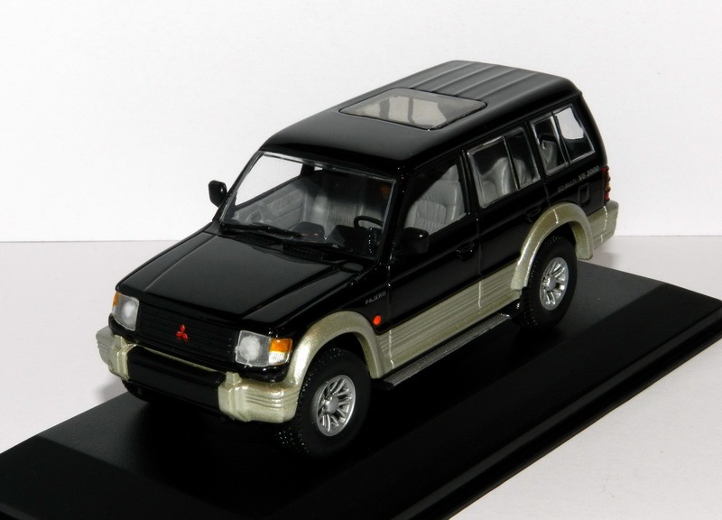 1:43 mitsubishi pajero. Mitsubishi pajero tamiya 1\24. модельки паджеро.