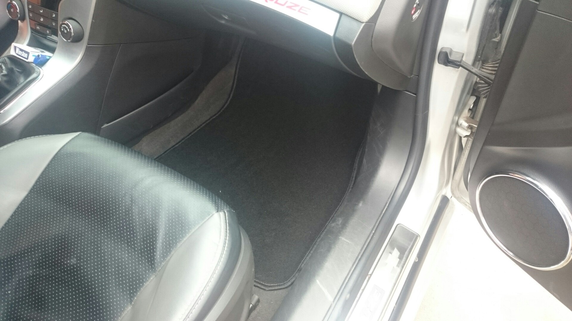 Мохнатые ковры в салон — Chevrolet Cruze (1G), 1,6 л, 2012 года ...