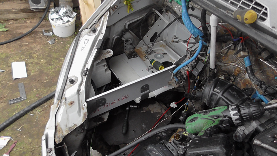 начало установки пневмо — ГАЗ Газель, 2,4 л, 2008 года | тюнинг | DRIVE2