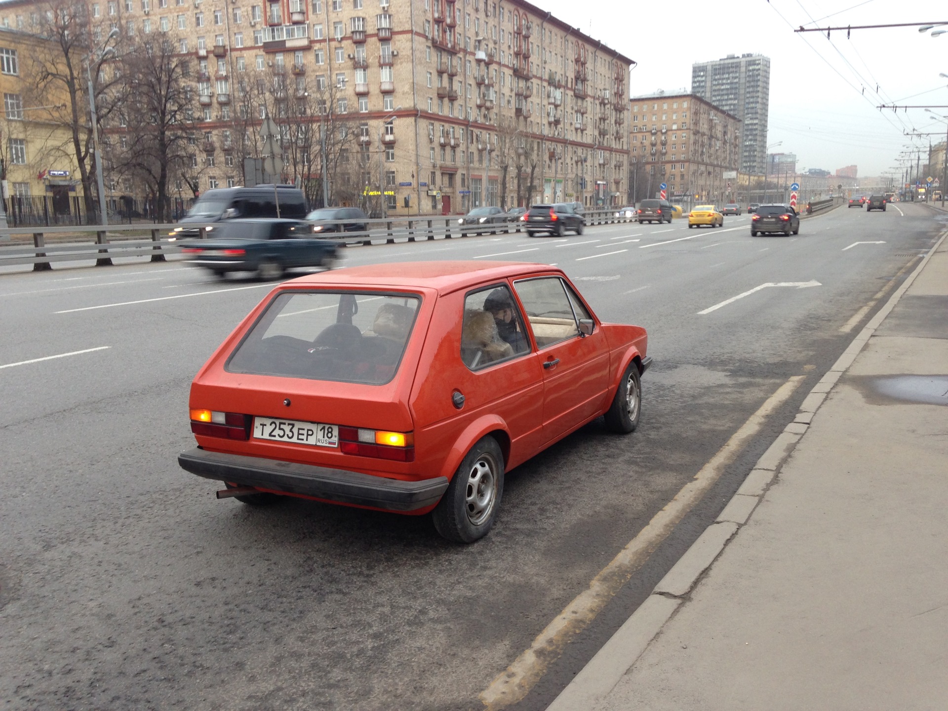 Покинул гараж. Первые 500 метров! — Volkswagen Golf Mk1, 1,5 л, 1983 года |  поломка | DRIVE2