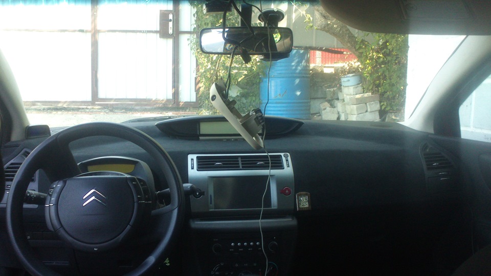 Подключение радара к плафону подсветки — Citroen C4 (1G), 1,6 л, 2007 ...