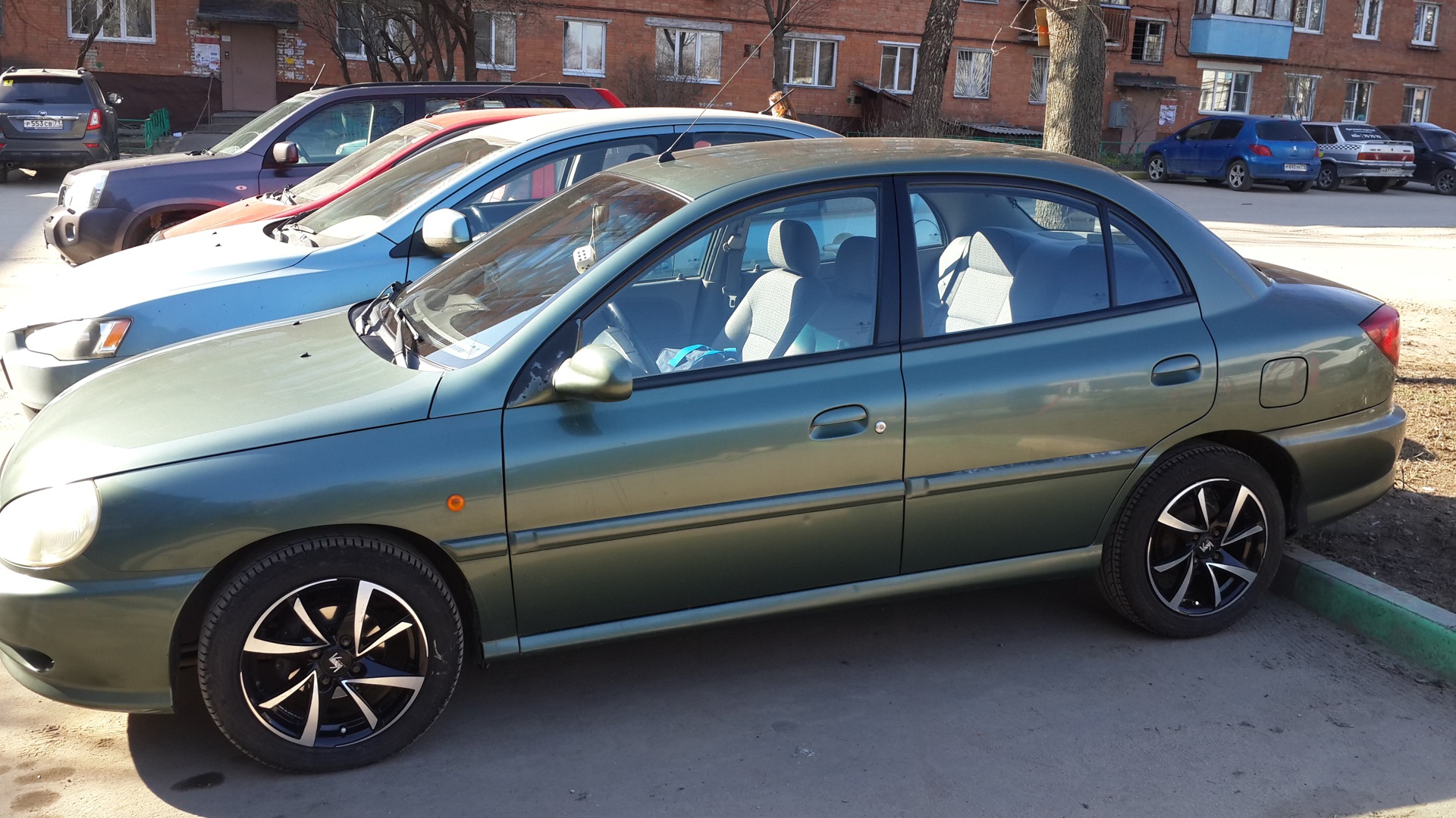 Kia Rio 2005 зеленая