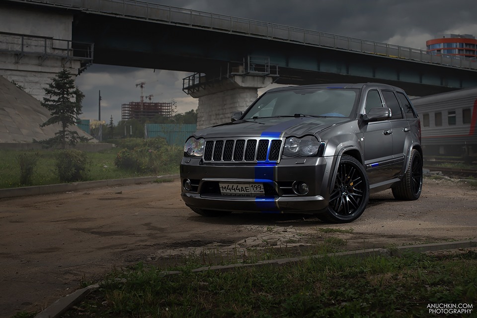 Jeep Grand Cherokee srt8 РѕР±РѕРё