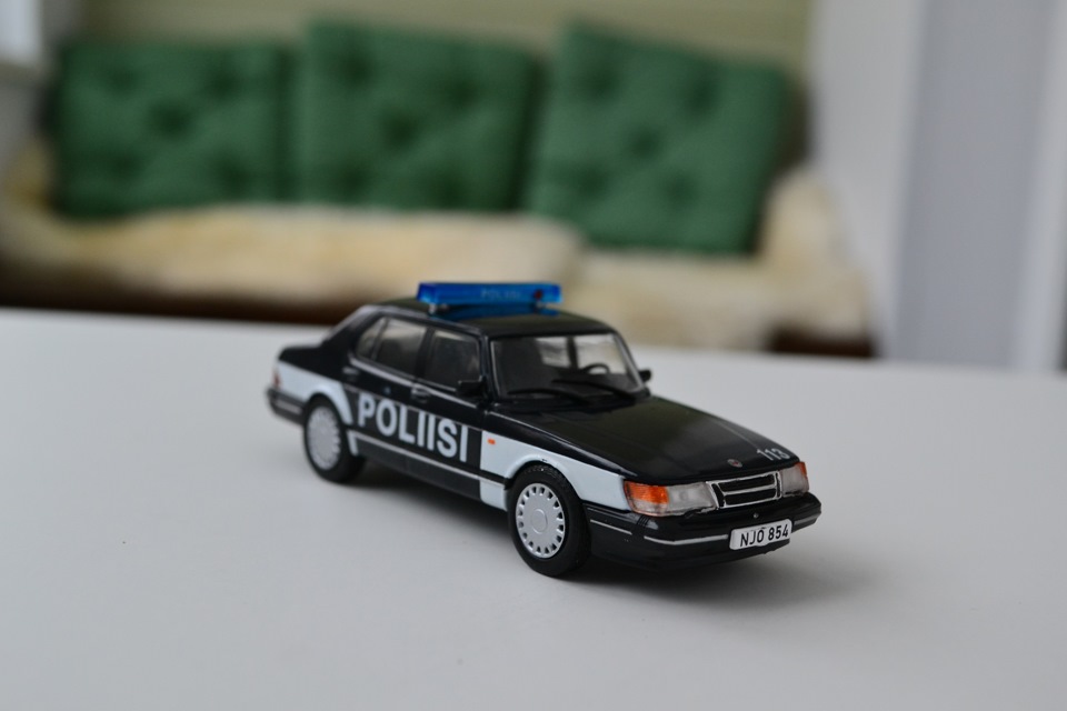 saab 900 police