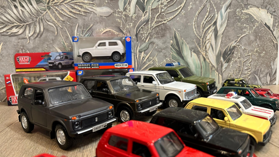 У меня много — Lada 4x4 3D