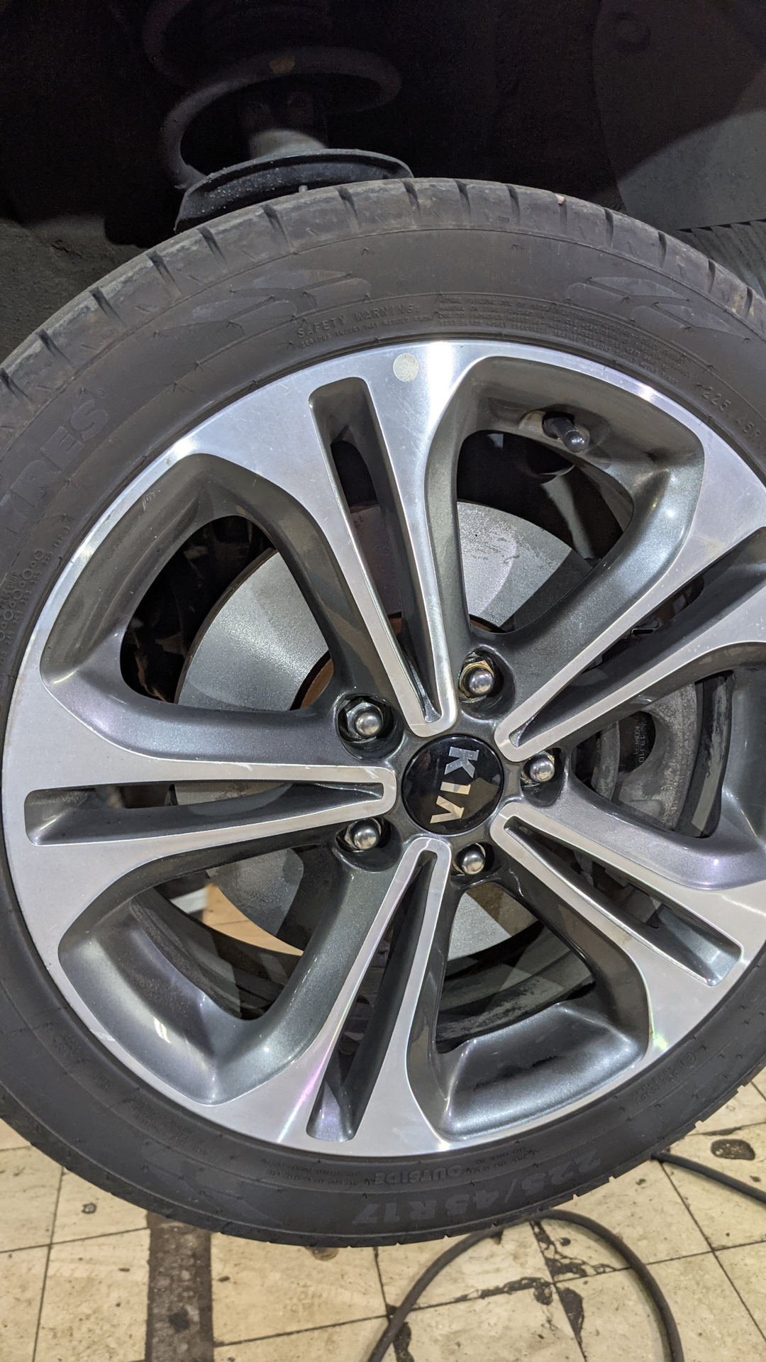 Проточка дисков, пленка на стойке — KIA Ceed (2G), 1,6 л, 2016 года ...