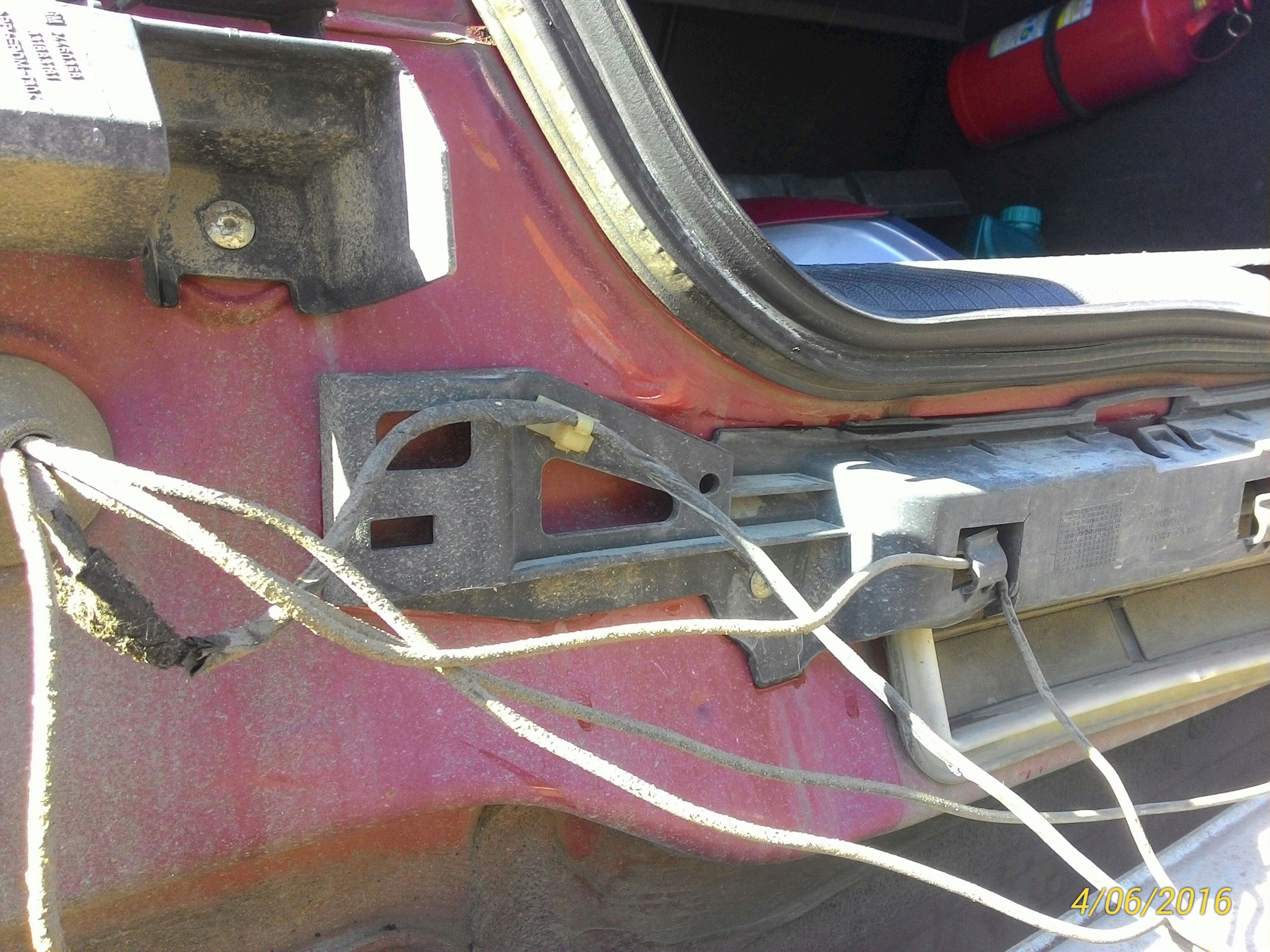 Как вытянуть заднюю панель? — Opel Astra H, 1,8 л, 2006 года | кузовной ...