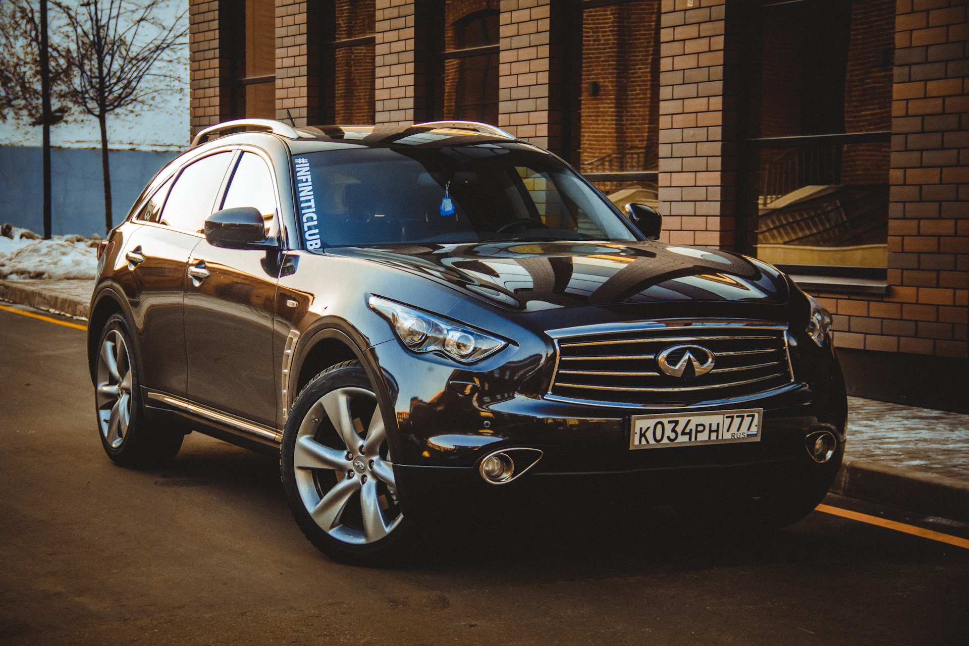 Infiniti fx. Инфинити fx50. Инфинити ФХ 50. Infiniti FX 2. Машина Infiniti fx50.