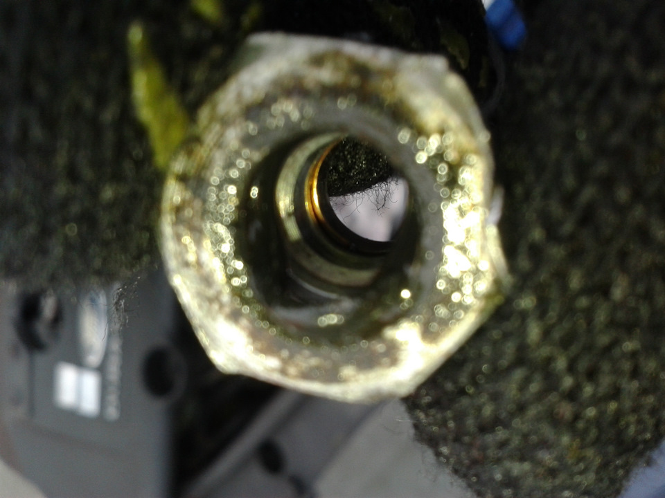 Старый — Ford Mondeo III