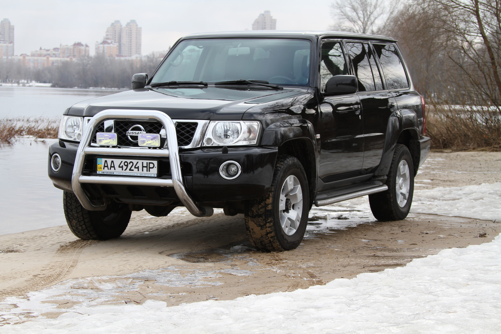 Nissan Patrol y61 2016