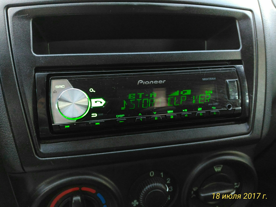 Pioneer MVH-580BT и Pioneer GM-A3702 — Lada Калина 2 универсал, 1,6 л ...