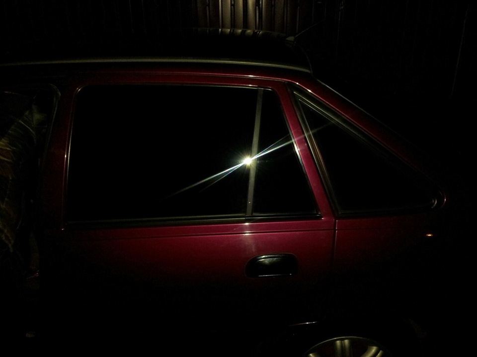 тонировка 30% лобовое с салона. вид из авто с тонировкой. каркасные шторки ночью. тонировка 20 % cedia. тонировка 5% ночью люмар.