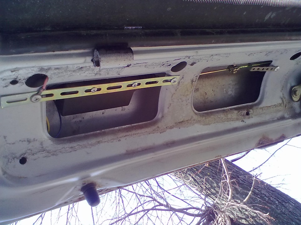 электропривод замка багажника 2109 — Lada 21093i, 1,5 л, 2001 года ...
