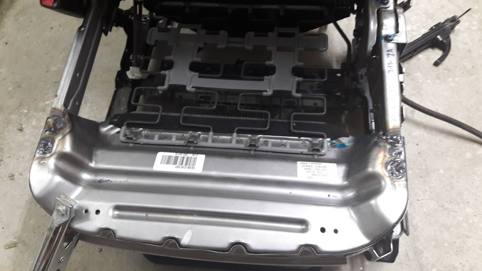 Скрип водителького сидения — Hyundai Elantra (4G), 1,6 л, 2009 года ...