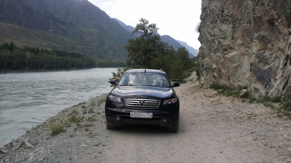 Фото в бортжурнале Infiniti FX (1G)