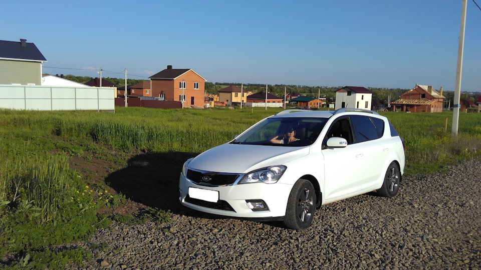 Моторчик привода заслонки отопителя — KIA Ceed (1G), 1,6 л., 2011 года ...