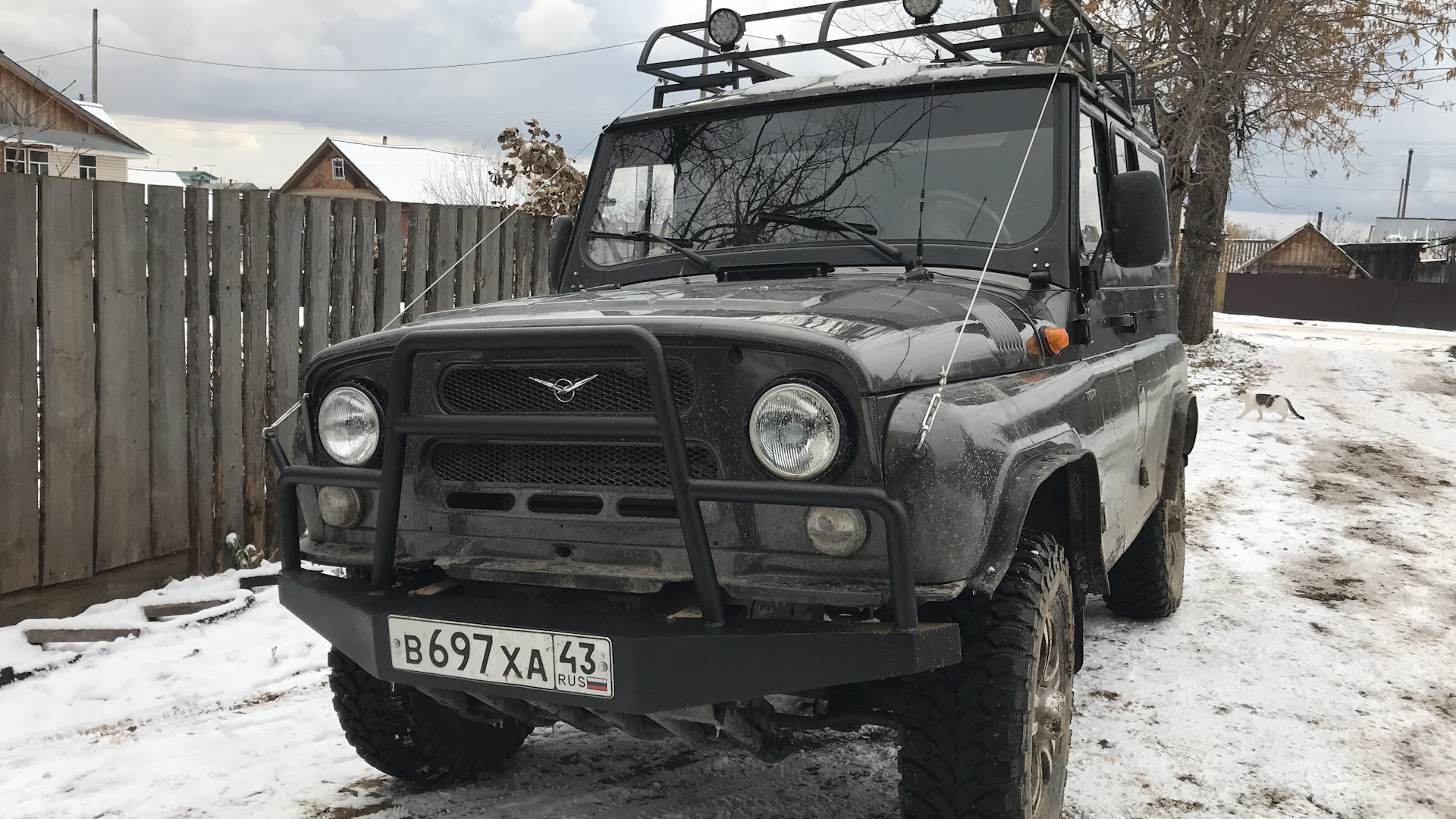 УАЗ 315195 Хантер трофи. Намордник УАЗ Хантер. Predám UAZ Hunter 2924 2,7i Slovensko. Хантер трофи 16 год какие динамики в нем.