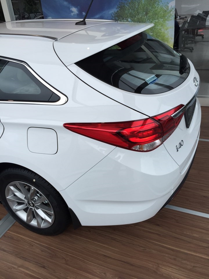 Тест драйв Хендай i40 — Skoda Superb Mk2, 1,8 л, 2012 года | тест-драйв ...