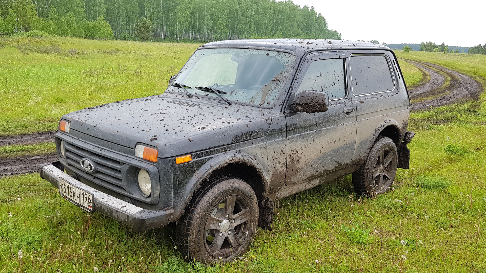 Lada 4x4 3d Black Edition drive2