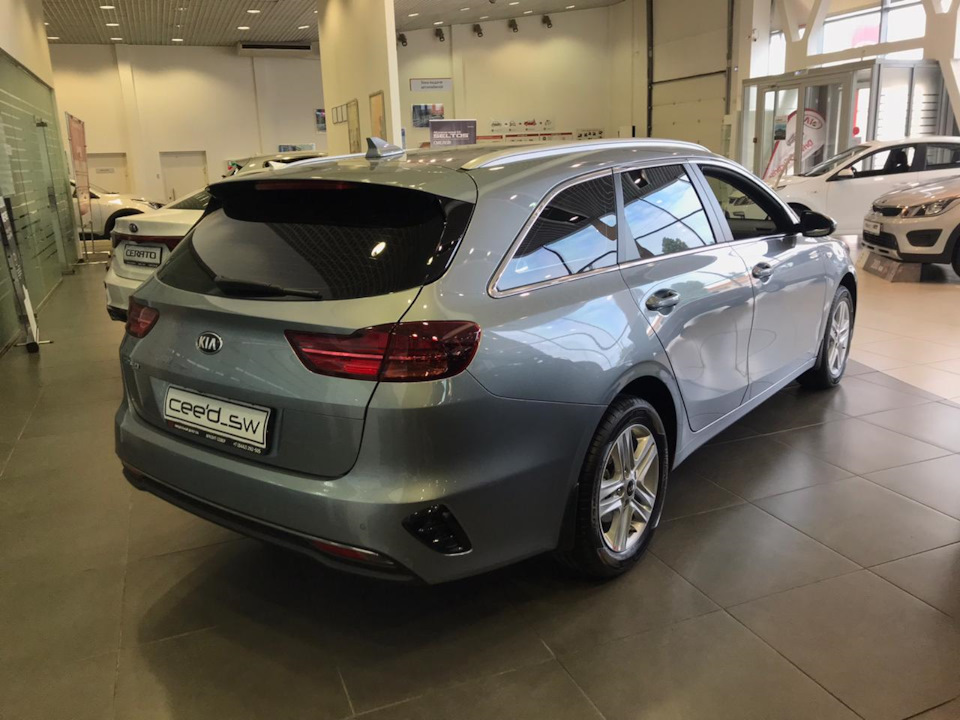 Фото в бортжурнале KIA Ceed SW (3G)