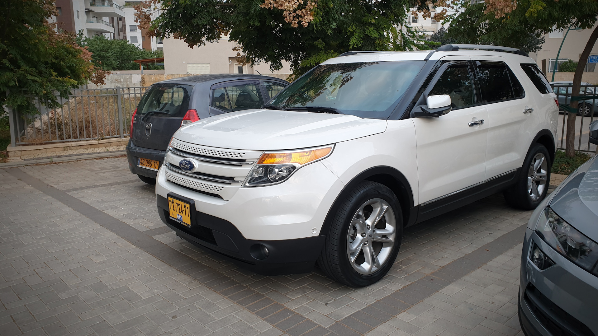 Форд эксплорер драйв. Ford Explorer drive2. Перламутровый Форд эксплорер 5. M8080270 Ford Explorer drive2.