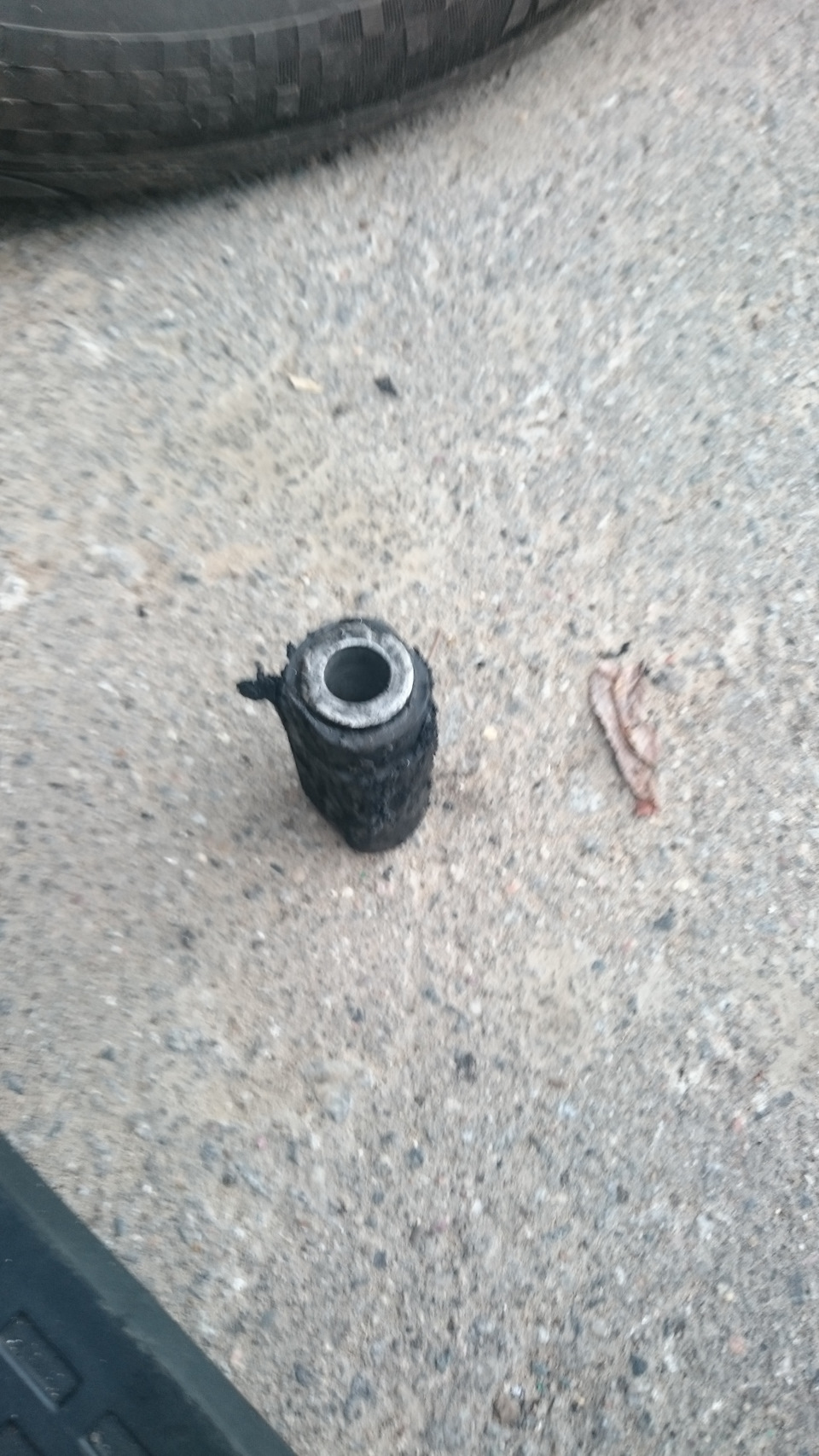 Тук тук! Кто там? Сайлентблоки задней балки! Поменять гуммилагеры и не ...