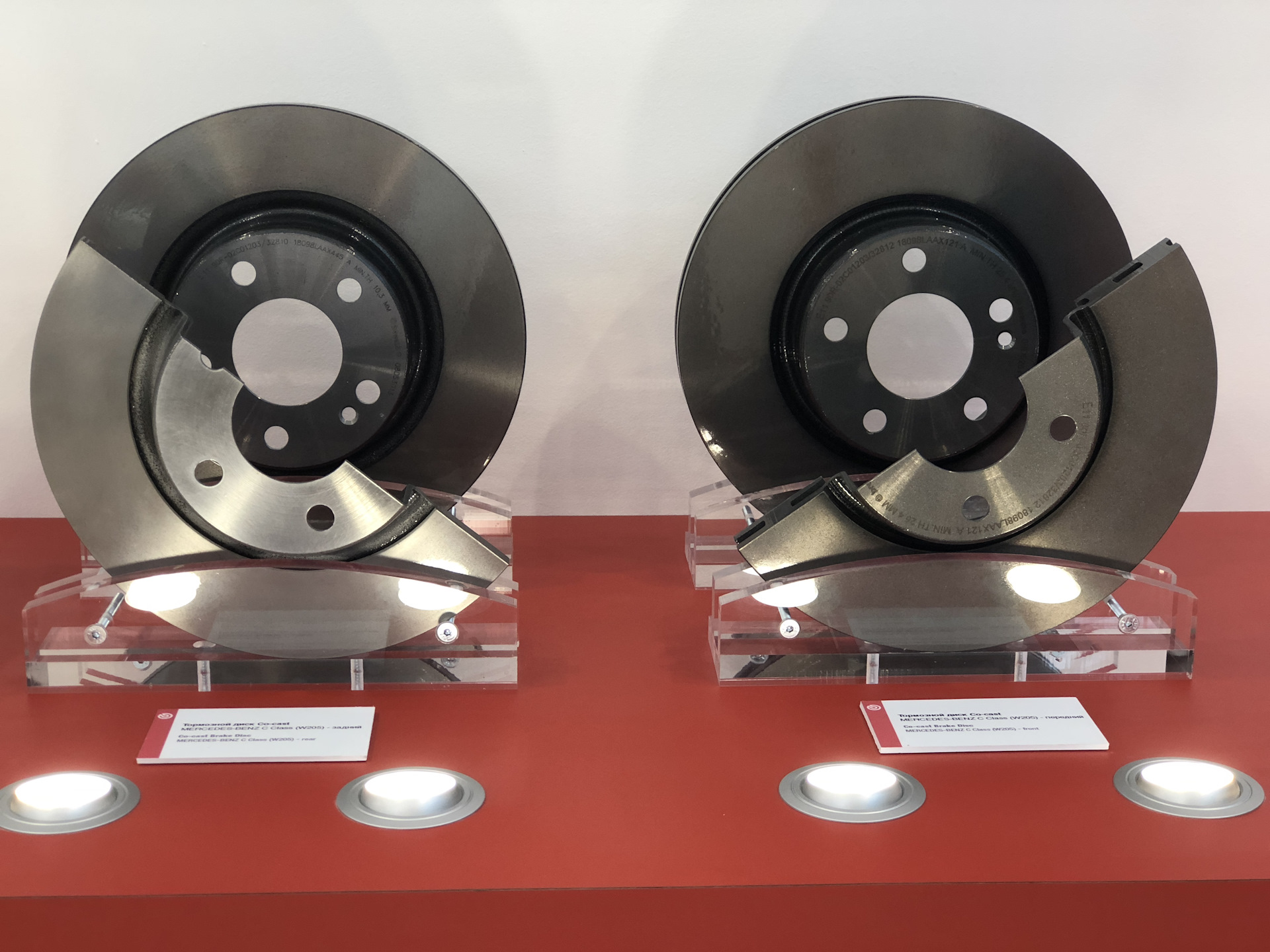 Оригинальные т. Тормозной диск BREMBO 0970121x. Тормозные диски и колодки Брембо. Композитные тормозные диски Брембо. BREMBO Motorsport тормозные диски.