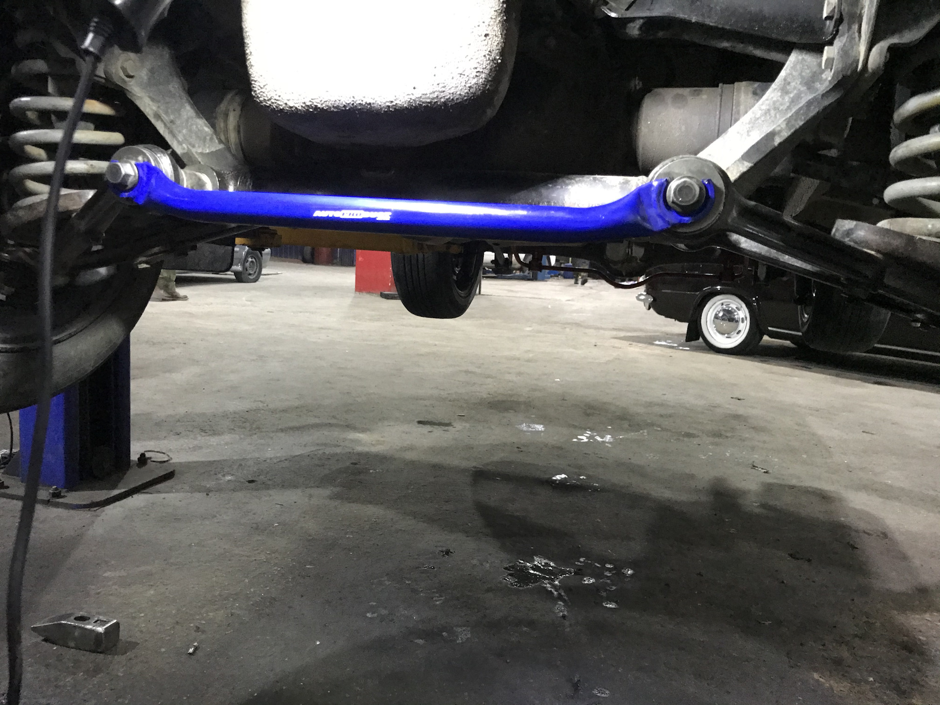 распорка нижняя шевроле нива. распорка нива 21214. распорка нива 21214. распорка шевроле нива. растяжки передней балки нива шевроле.