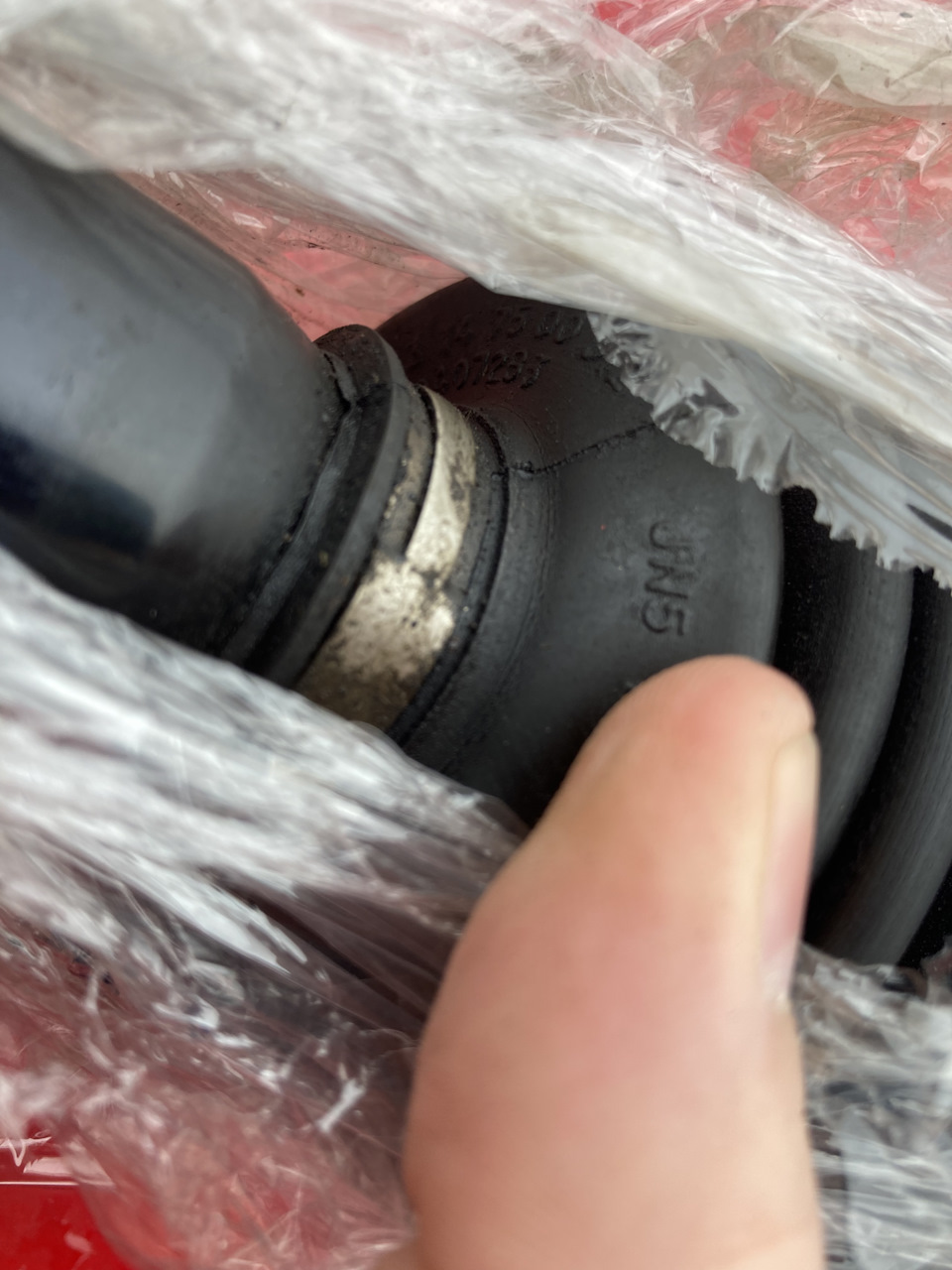 БУ полуось в сборе — Audi A6 (C6)