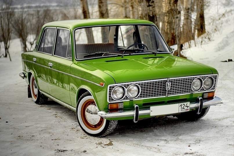 Машины классика ваз. ВАЗ-2103 Жигули зелёная. Зелёный ВАЗ 2106 Жигули. ВАЗ 2103 зеленая. ВАЗ 2106 классика зеленая.