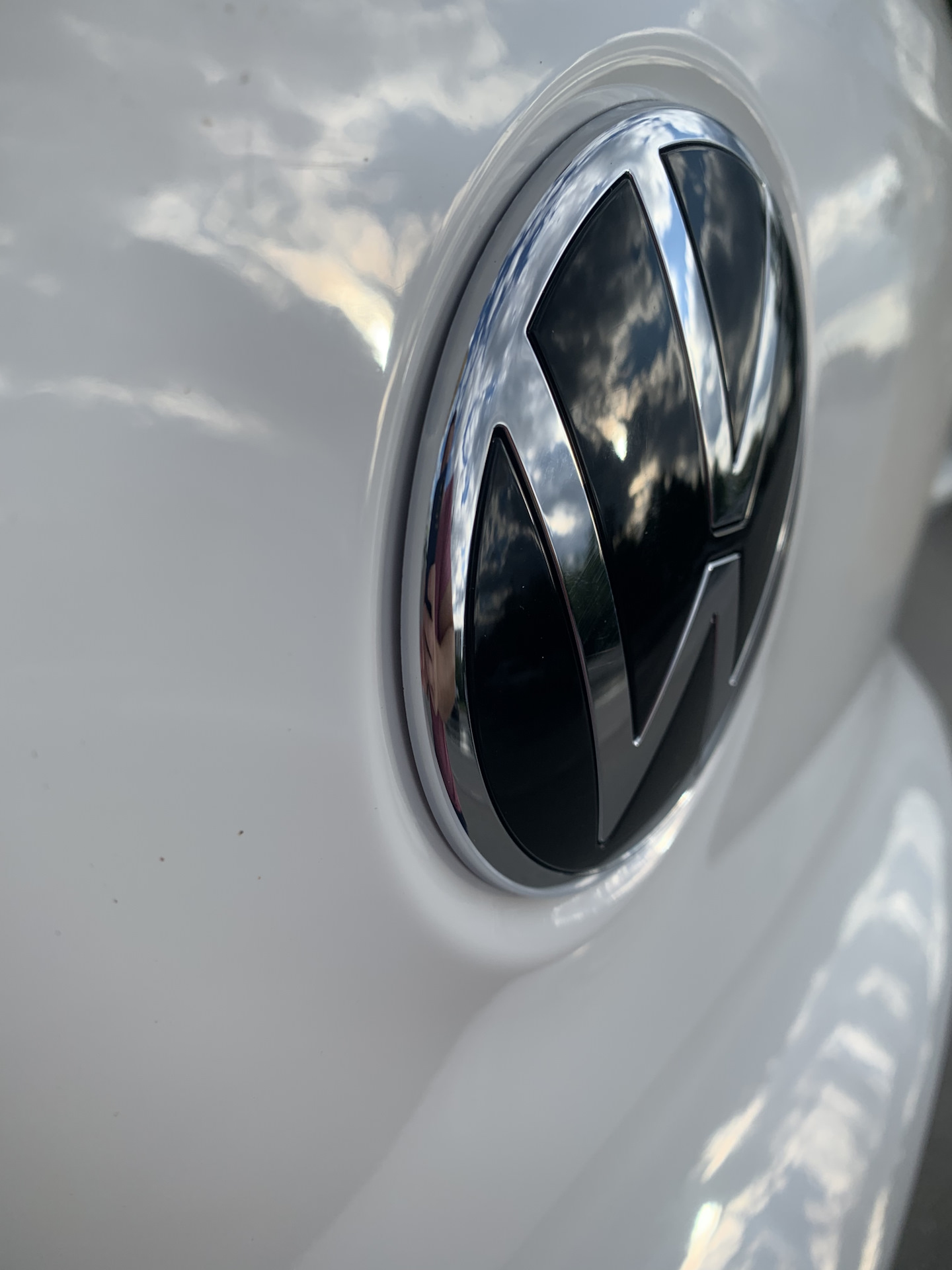 Эмблема от тигуан 2 — Volkswagen Tiguan (1G), 2 л, 2012 года ...